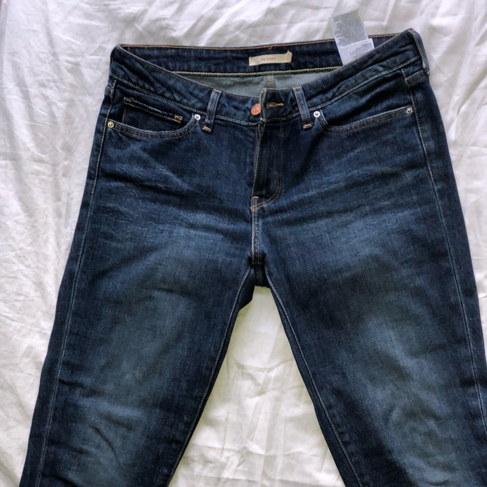 Levis skinny dark denim